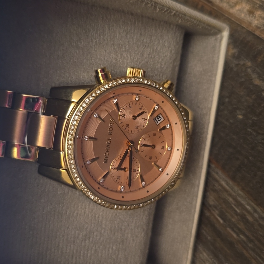MICHAEL KORS ROSE GOLD WATCH ⌚️